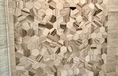 Upscale shower tile design